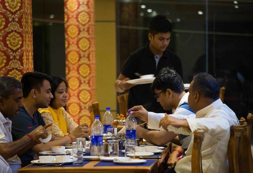 ホテル Kings Regency