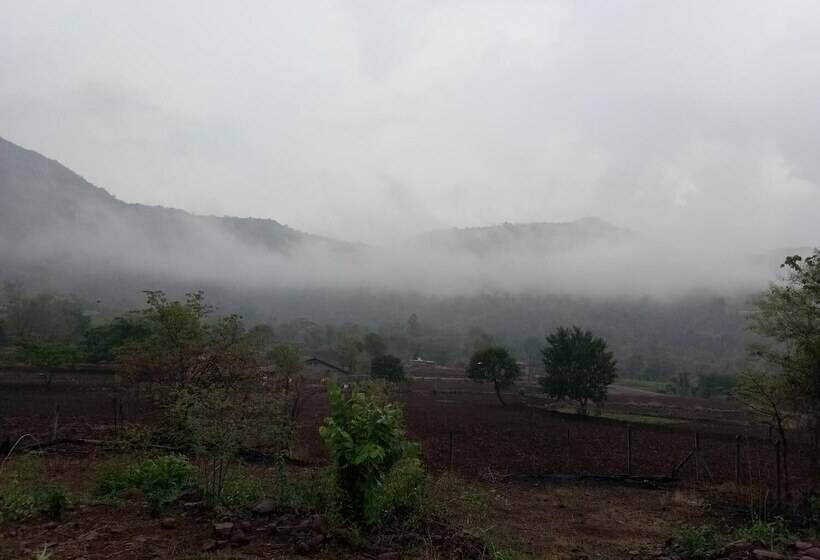 فندق Megh Malhar Agro Tourism