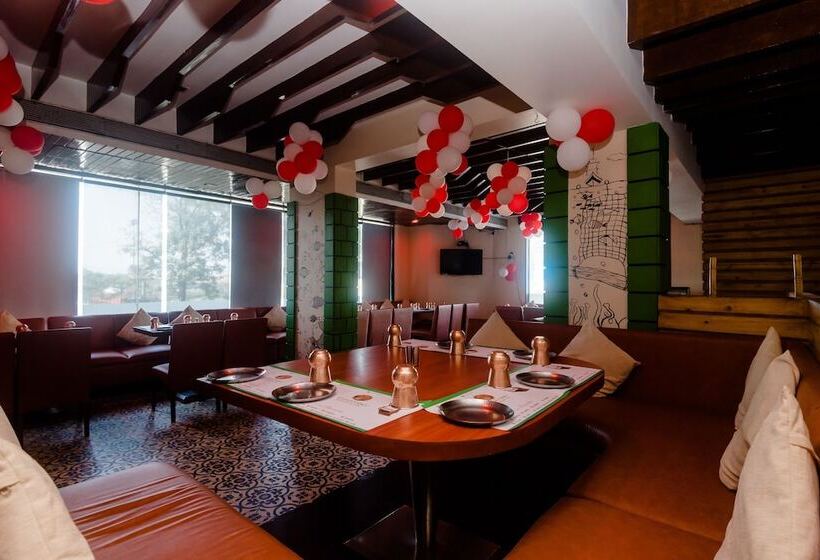 ホテル Monarch Boutique