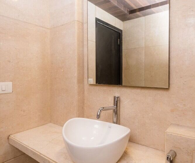 ホテル Monarch Boutique