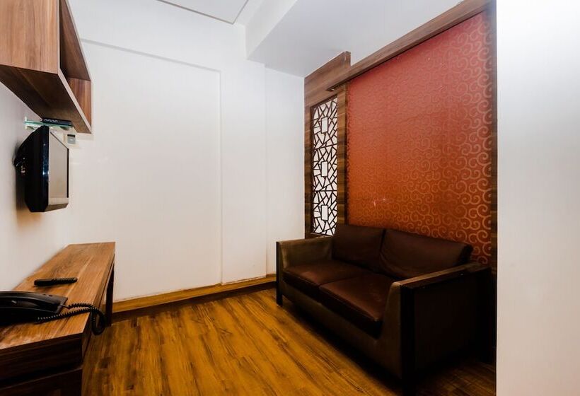 ホテル Monarch Boutique