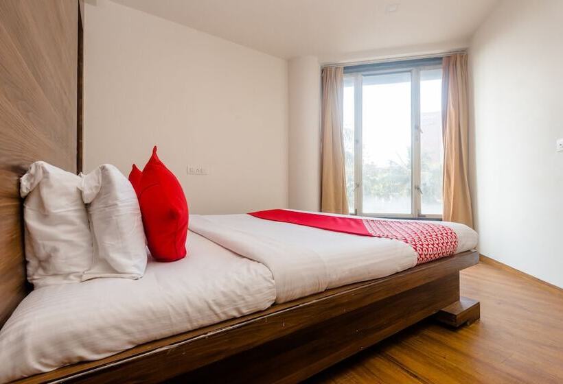 ホテル Monarch Boutique