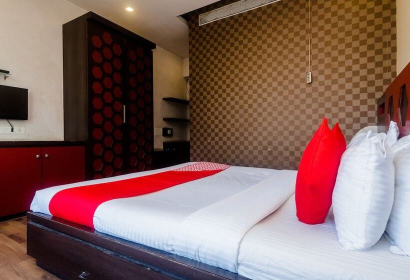 ホテル Monarch Boutique