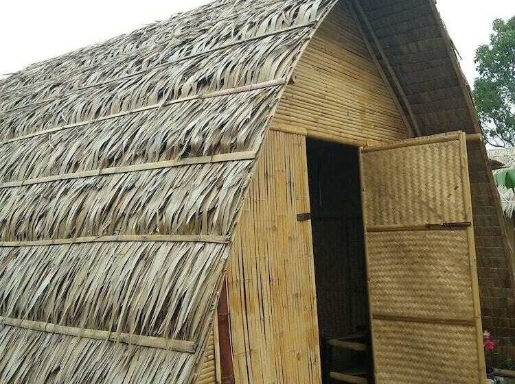 Отель Nathasa Homestay