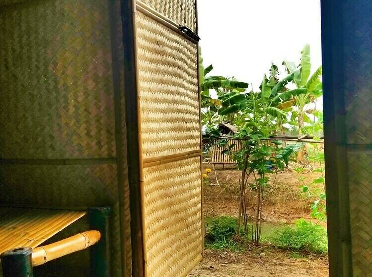 Отель Nathasa Homestay