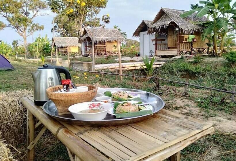 Отель Nathasa Homestay