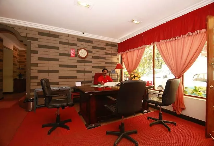 Hotel Oyo 2158 Sn