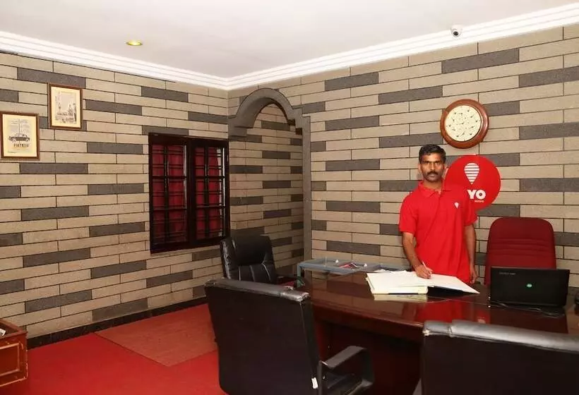 Hotel Oyo 2158 Sn