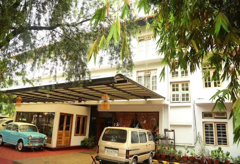 Hotel Oyo 2158 Sn