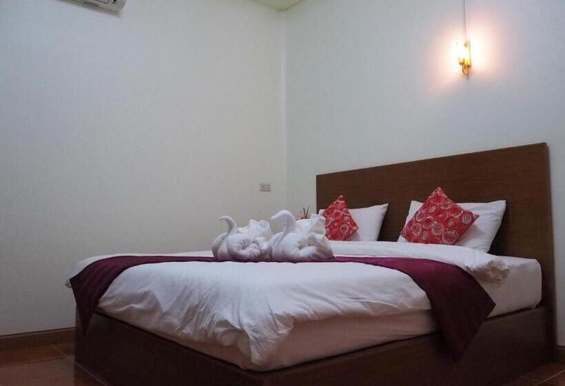 هتل Pru Valley Thaley Tai Resort