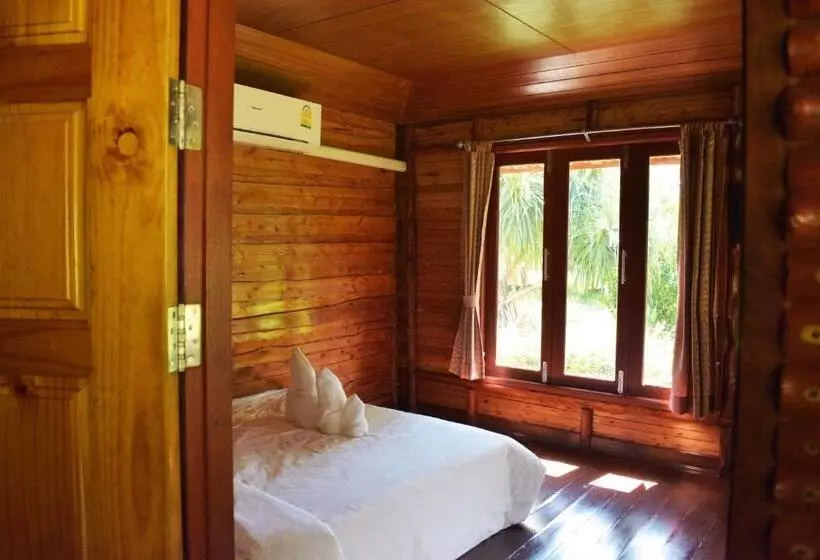 Hotelli Pru Valley Thaley Tai Resort