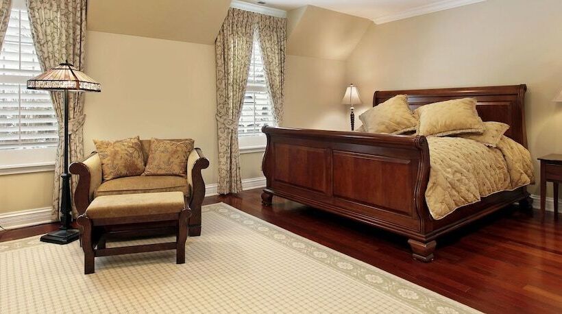 فندق Red Point Holiday Village