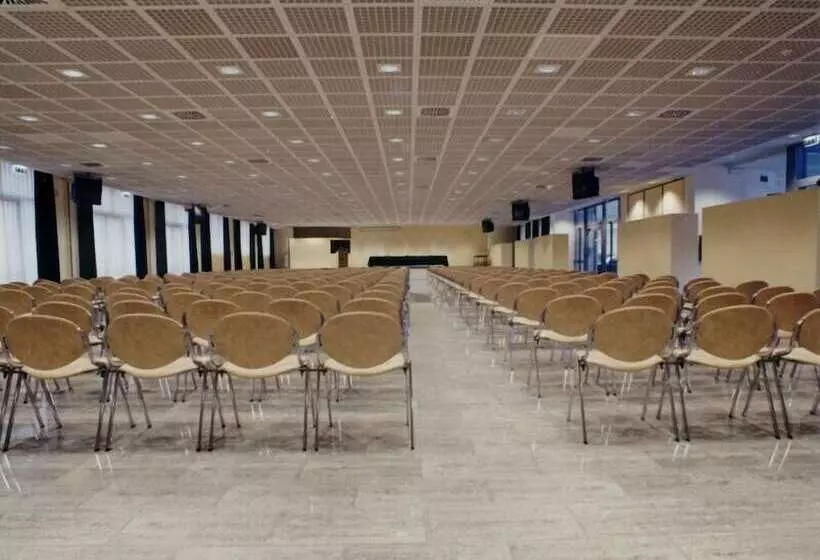 Hotelli Ristorante Salyut