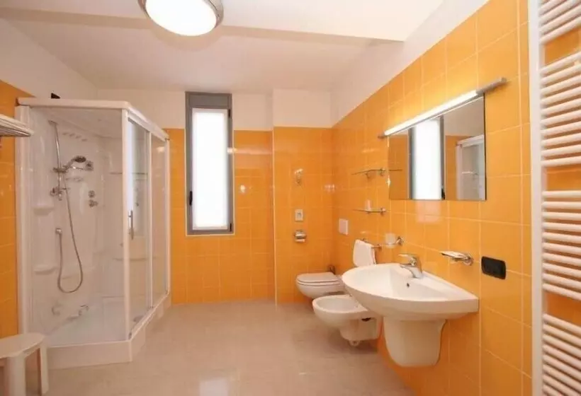 Hotelli Ristorante Salyut