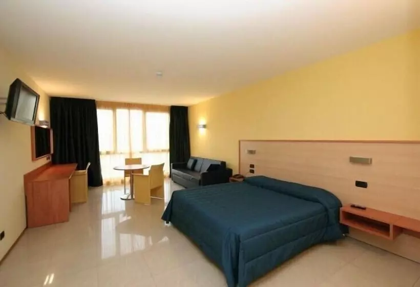 Hotelli Ristorante Salyut