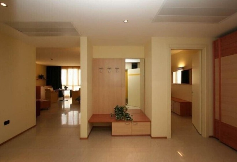 فندق Ristorante Salyut