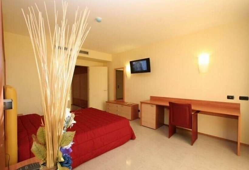 فندق Ristorante Salyut