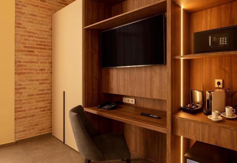 هتل SH Suite Palace