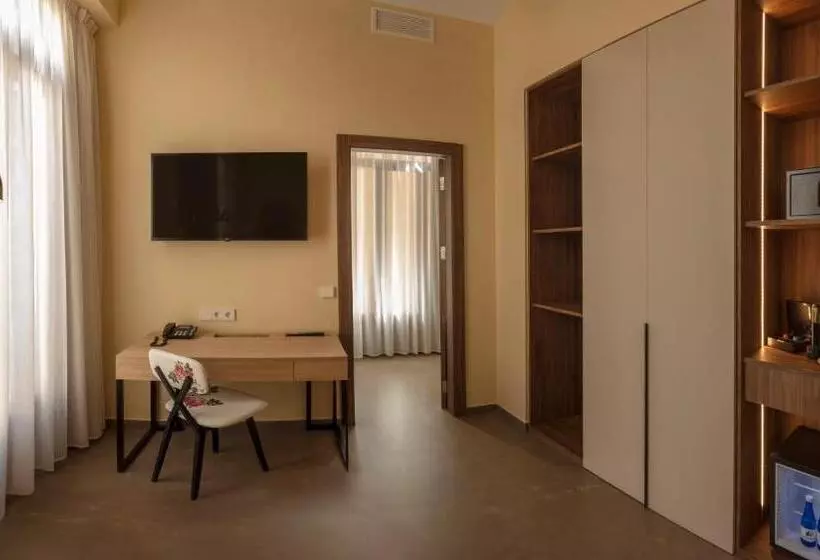 هتل SH Suite Palace