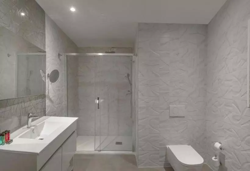 هتل SH Suite Palace