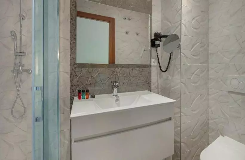 هتل SH Suite Palace