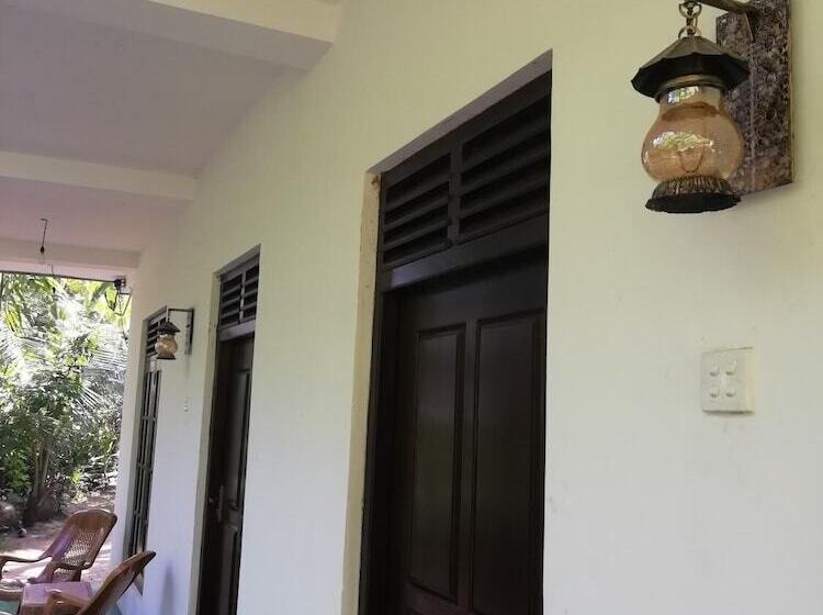 بنسيون Jungle Guest Mirissa