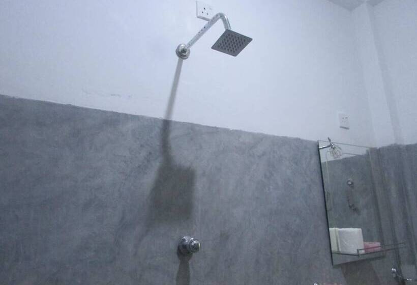 بنسيون Jungle Guest Mirissa