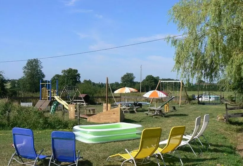 Majatalo Le Petit Moulin