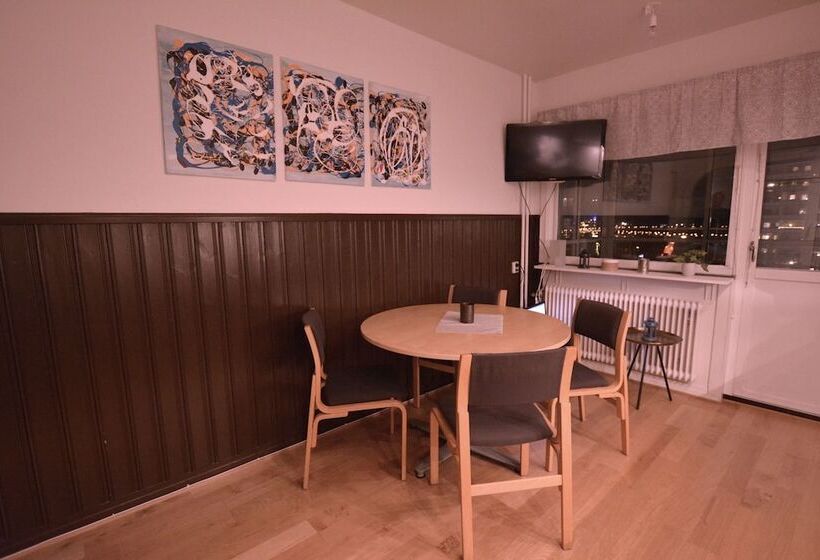 پانسیون Nordic Borealis House