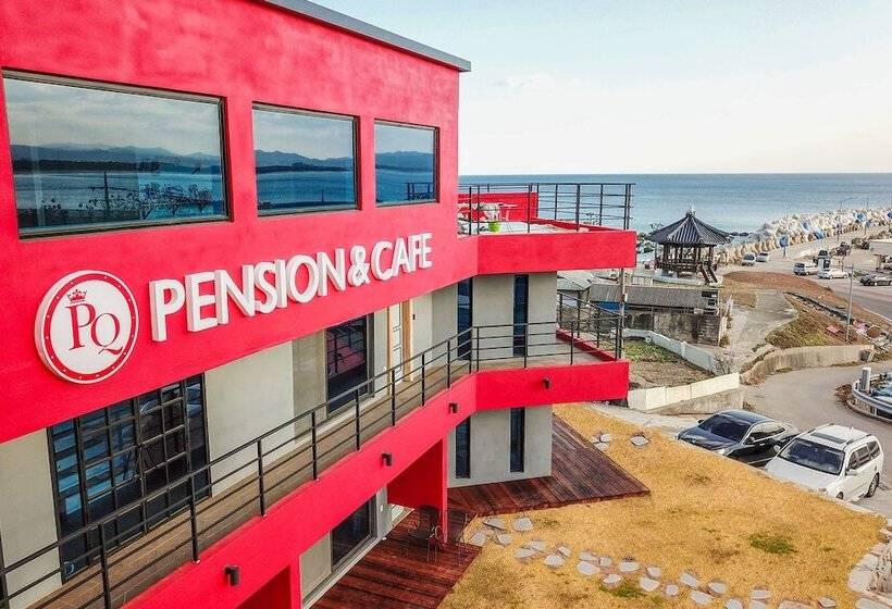 Pretty Queen Pension