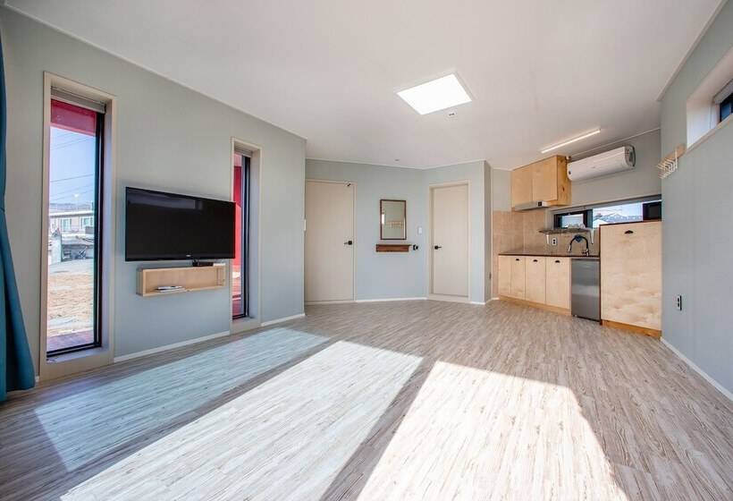 Pretty Queen Pension