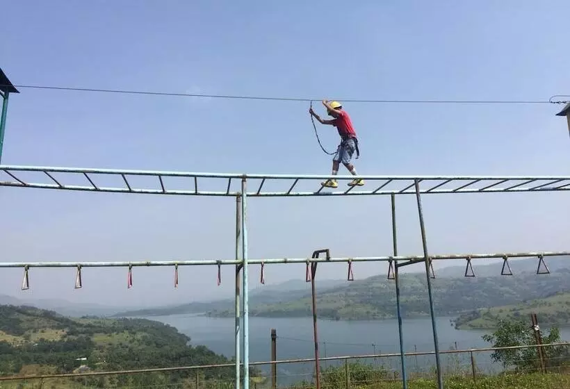 リゾートホテル Adventure Maval