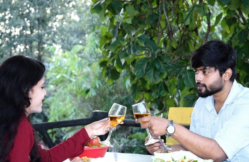 Royal Bamhni Holiday Resort