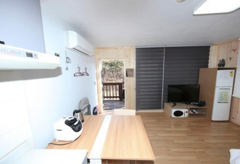 Seokmodo Park Jung Ah Pension