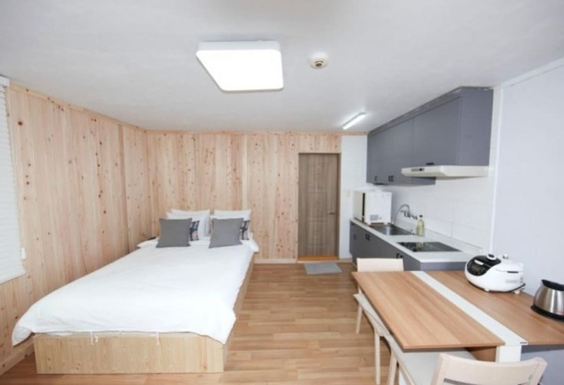 Seokmodo Park Jung Ah Pension