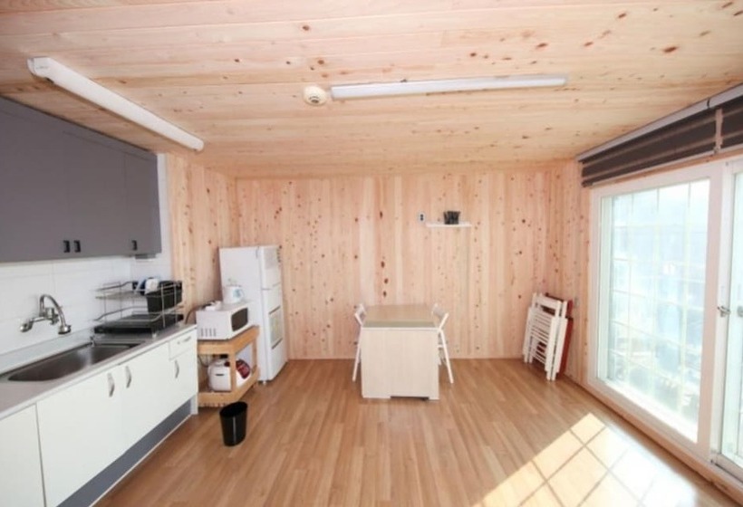 Seokmodo Park Jung Ah Pension