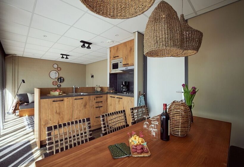 Lake Resort Beekse Bergen