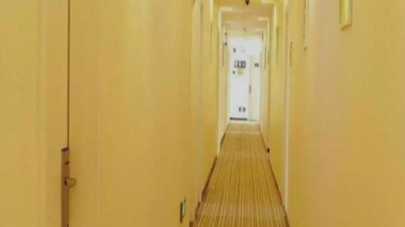 هتل 7 Days Inn Dezhou College