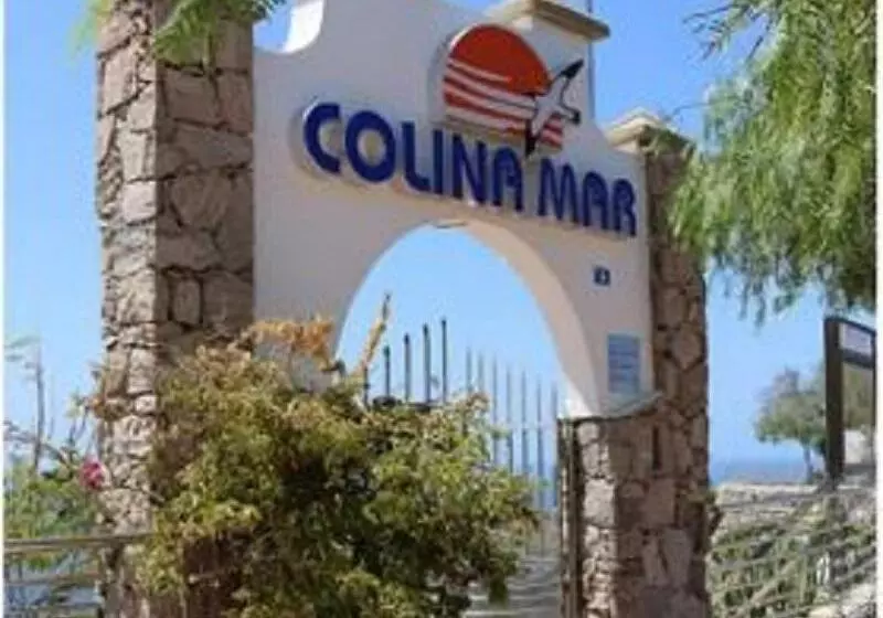 Apartamentos Colina Mar