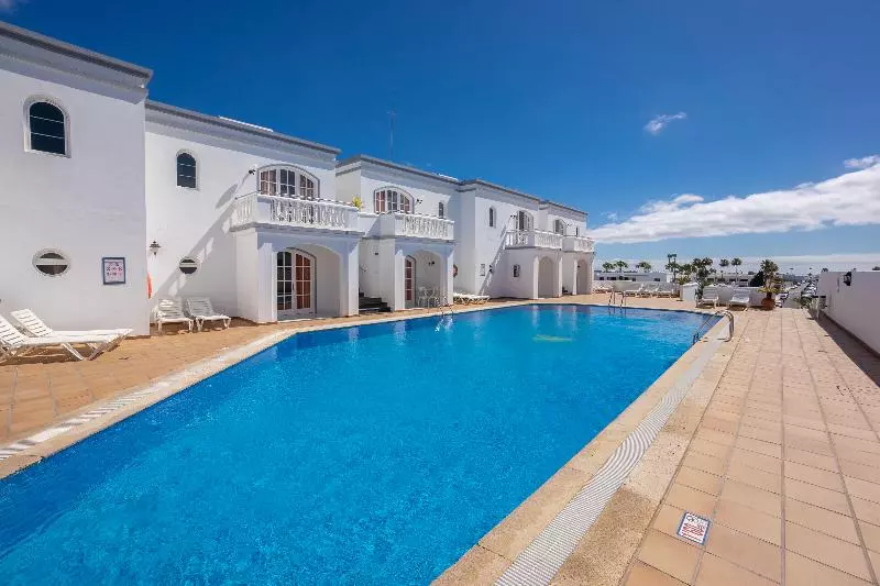 Apartamentos Corona Mar