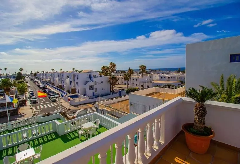 Apartamentos Corona Mar