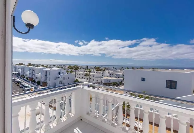 Apartamentos Corona Mar