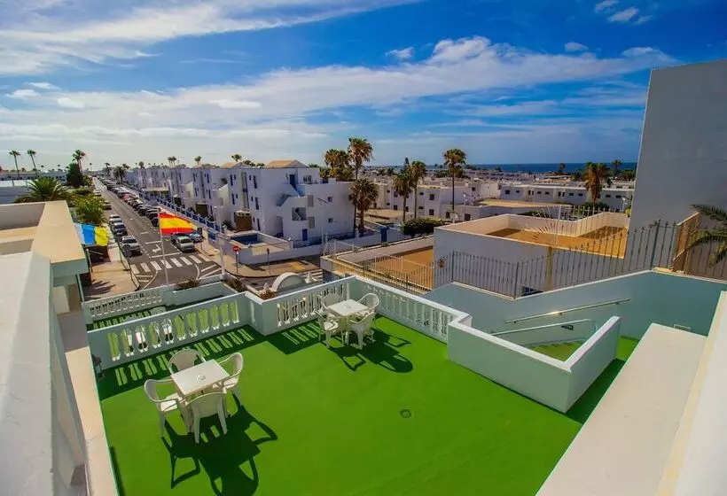 Apartamentos Corona Mar