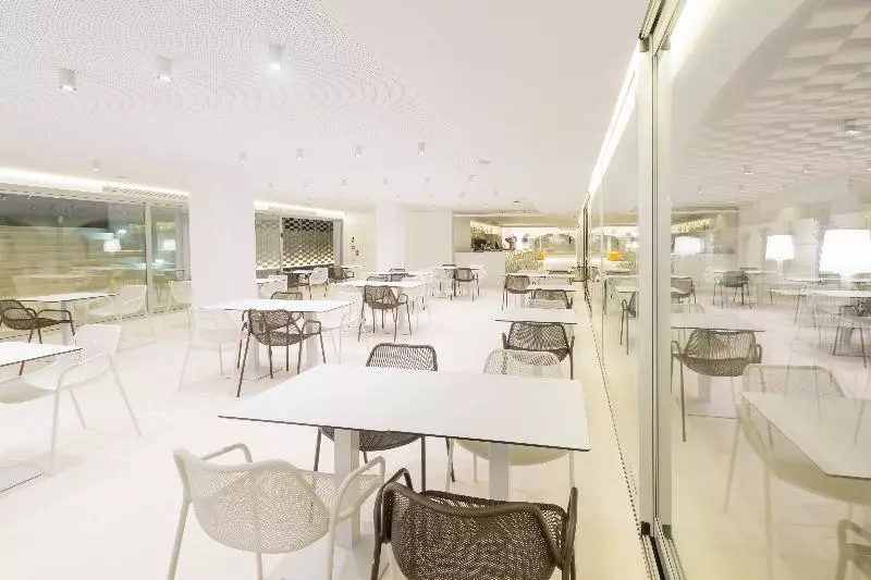 Ebano Hotel Apartments & Spa