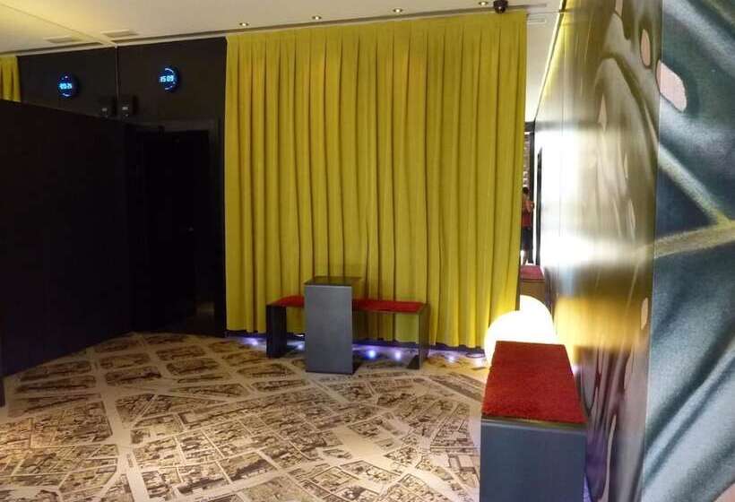 Отель Barcelona House