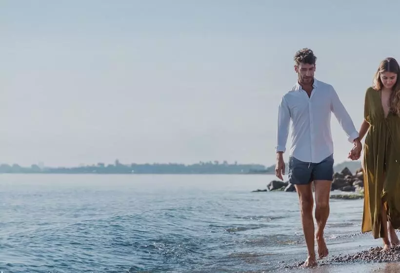 Отель Club Del Sol Resort & Spa