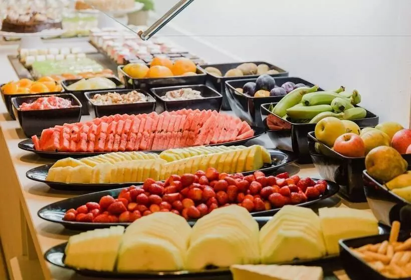 Отель Club Del Sol Resort & Spa