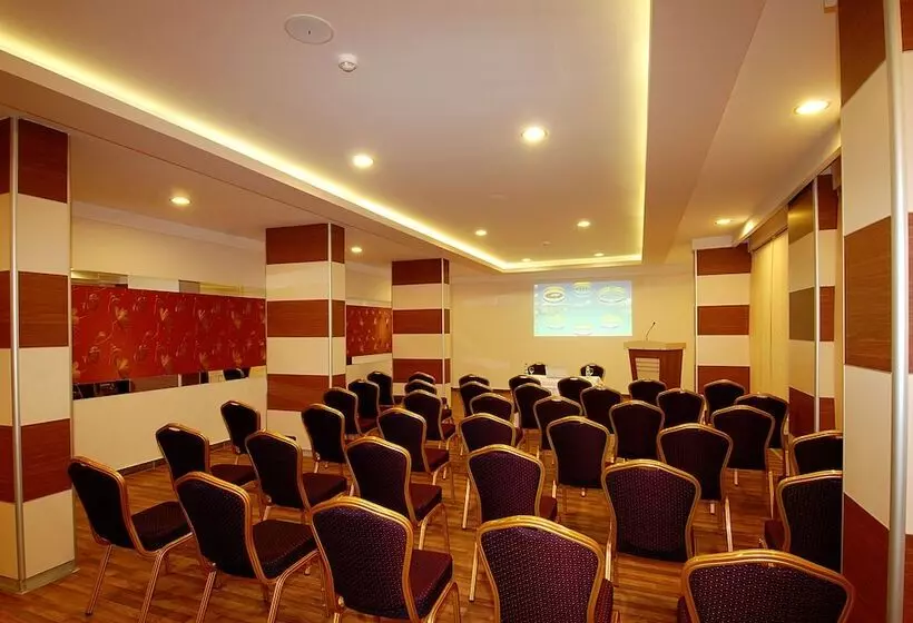 Отель Grand Okan