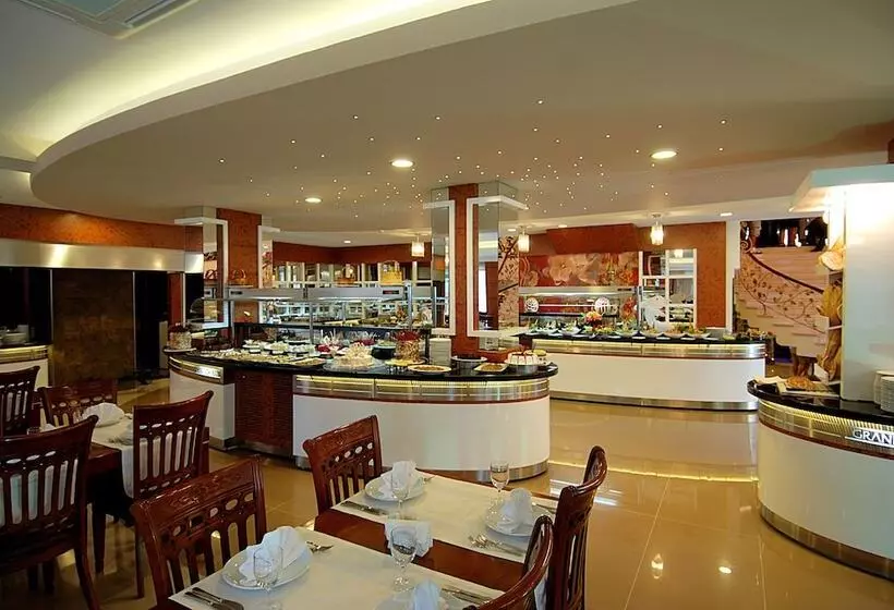 Отель Grand Okan