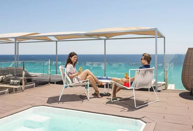 Отель Kyrat Amarac Adults Only